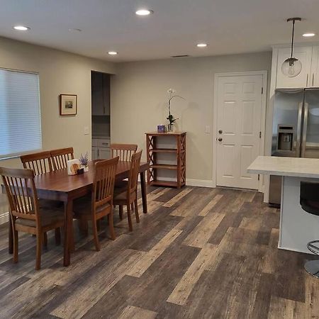 Bouganvilla 4-Bedroom, 2-Baths, Single Family House Thousand Oaks Exterior photo