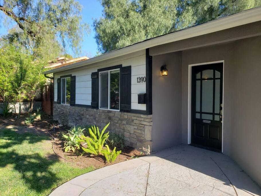 Bouganvilla 4-Bedroom, 2-Baths, Single Family House Thousand Oaks Exterior photo